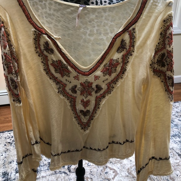 Free people embroidered flutter sleeve shirt - Picture 2 of 7